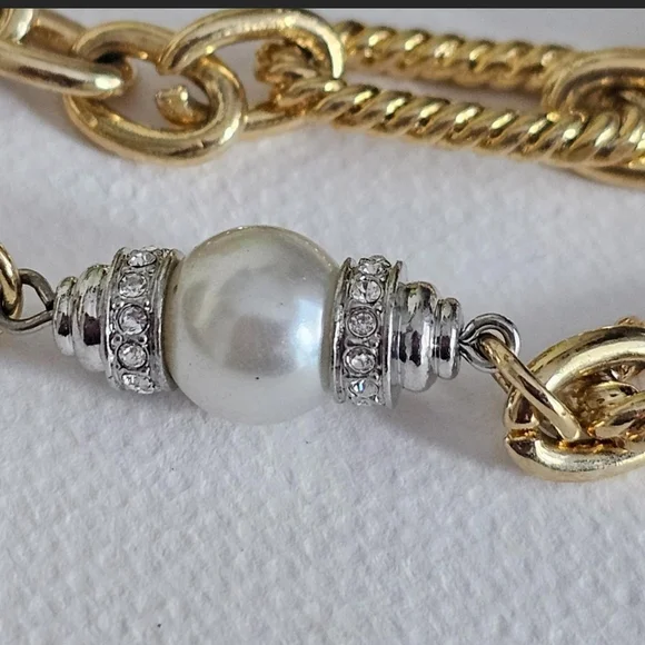 Vintage Gold-Tone Rope Chain Necklace with Faux Pearl and Rhinestone Accents - Picture 6 of 6